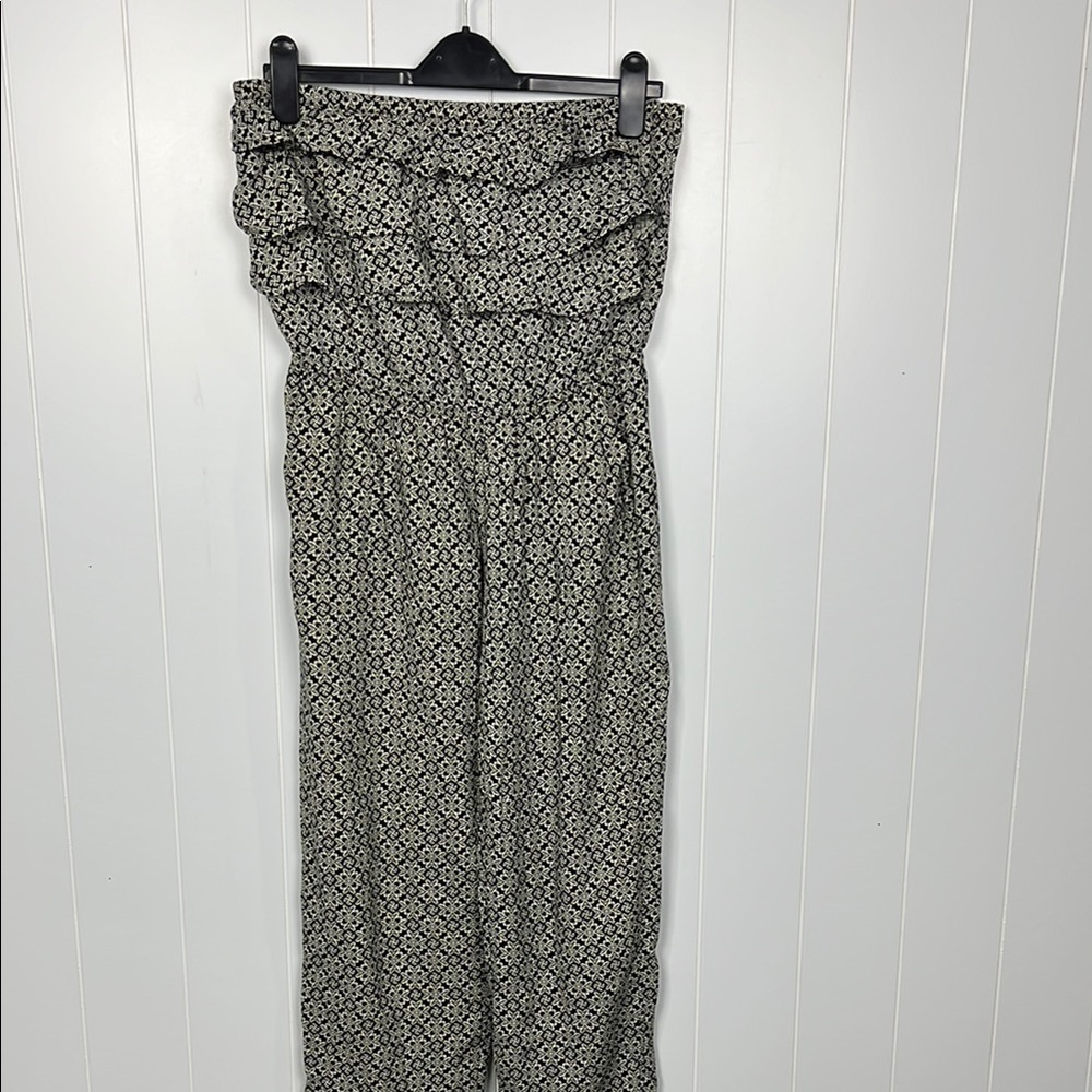 Blu Pepper Womens Jumpsuit L Black Cream Off Shoulder Ruffle Bodice Wide Leg EUC